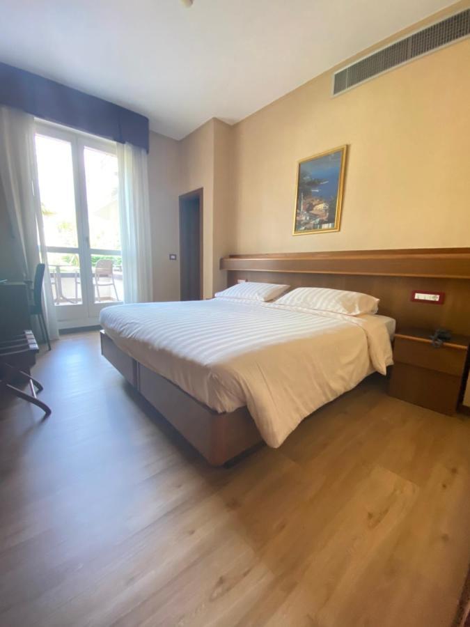 Sunlake 3* Riva del Garda