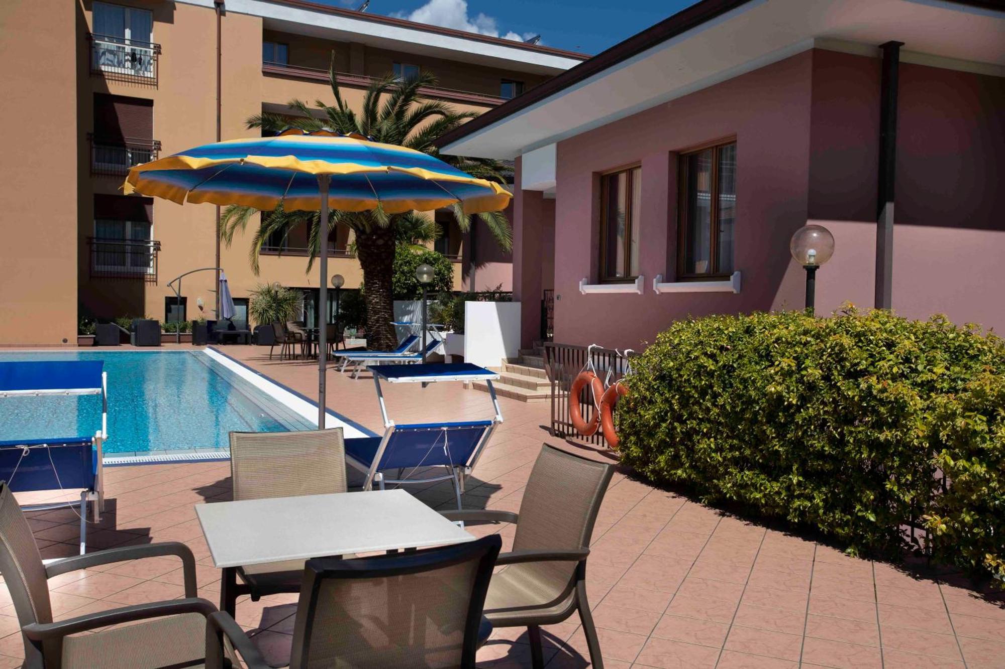 Hotel Sunlake